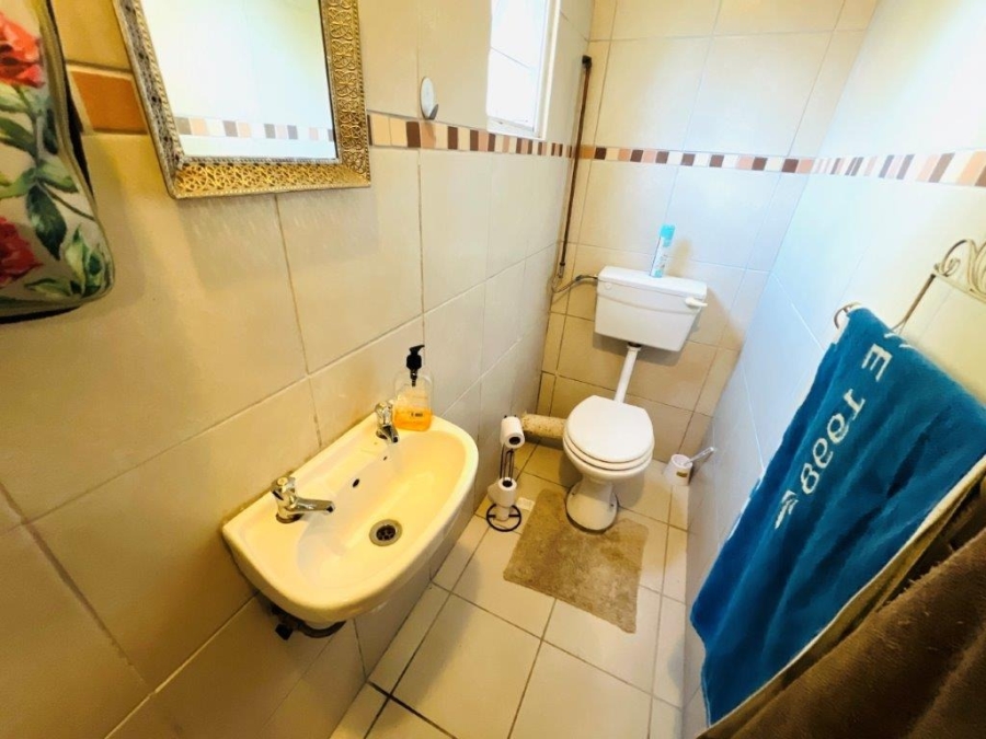 4 Bedroom Property for Sale in Chiselhurst Eastern Cape